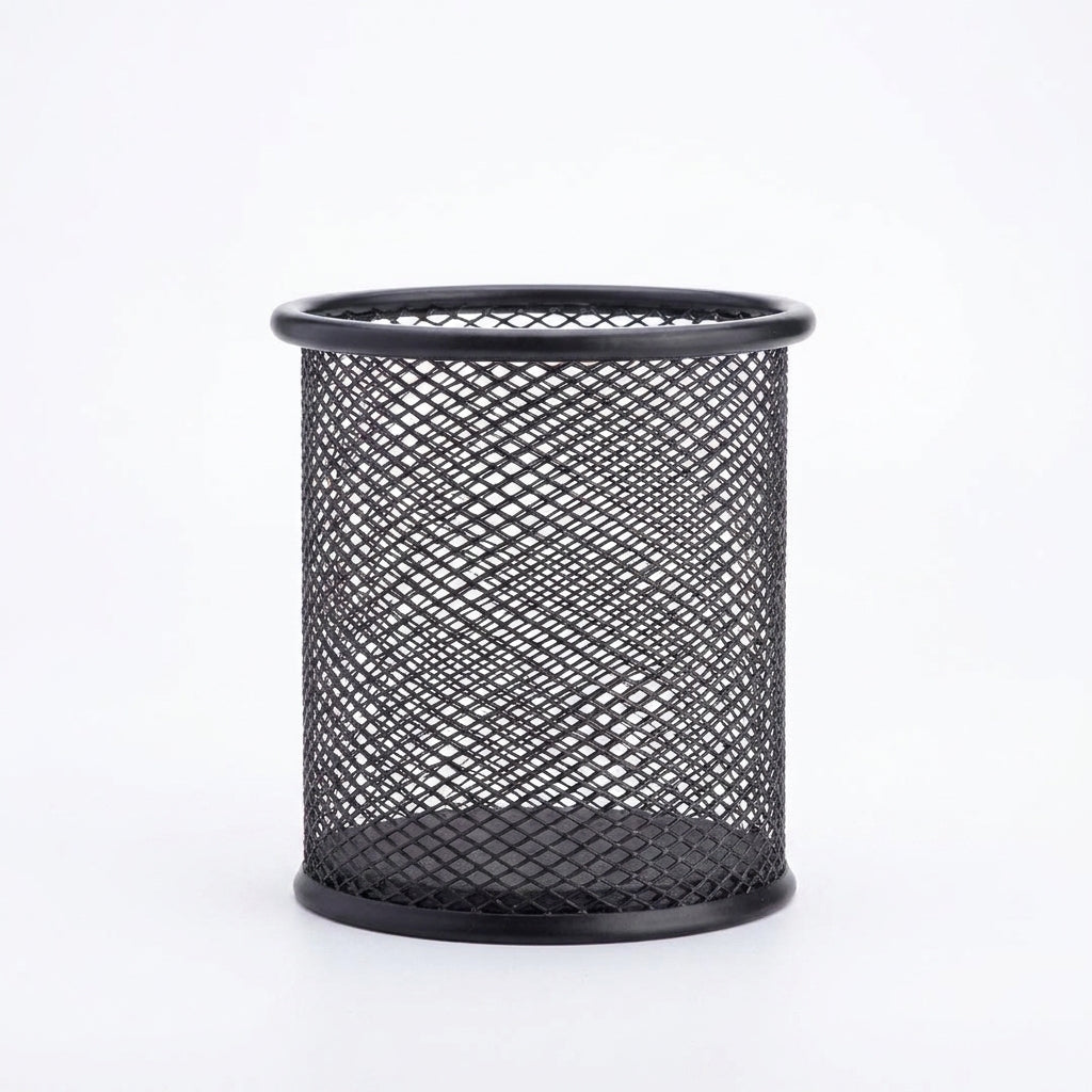 Black mesh cylindrical pencil jar with lattice pattern, metal rim and base, open design for desk organization