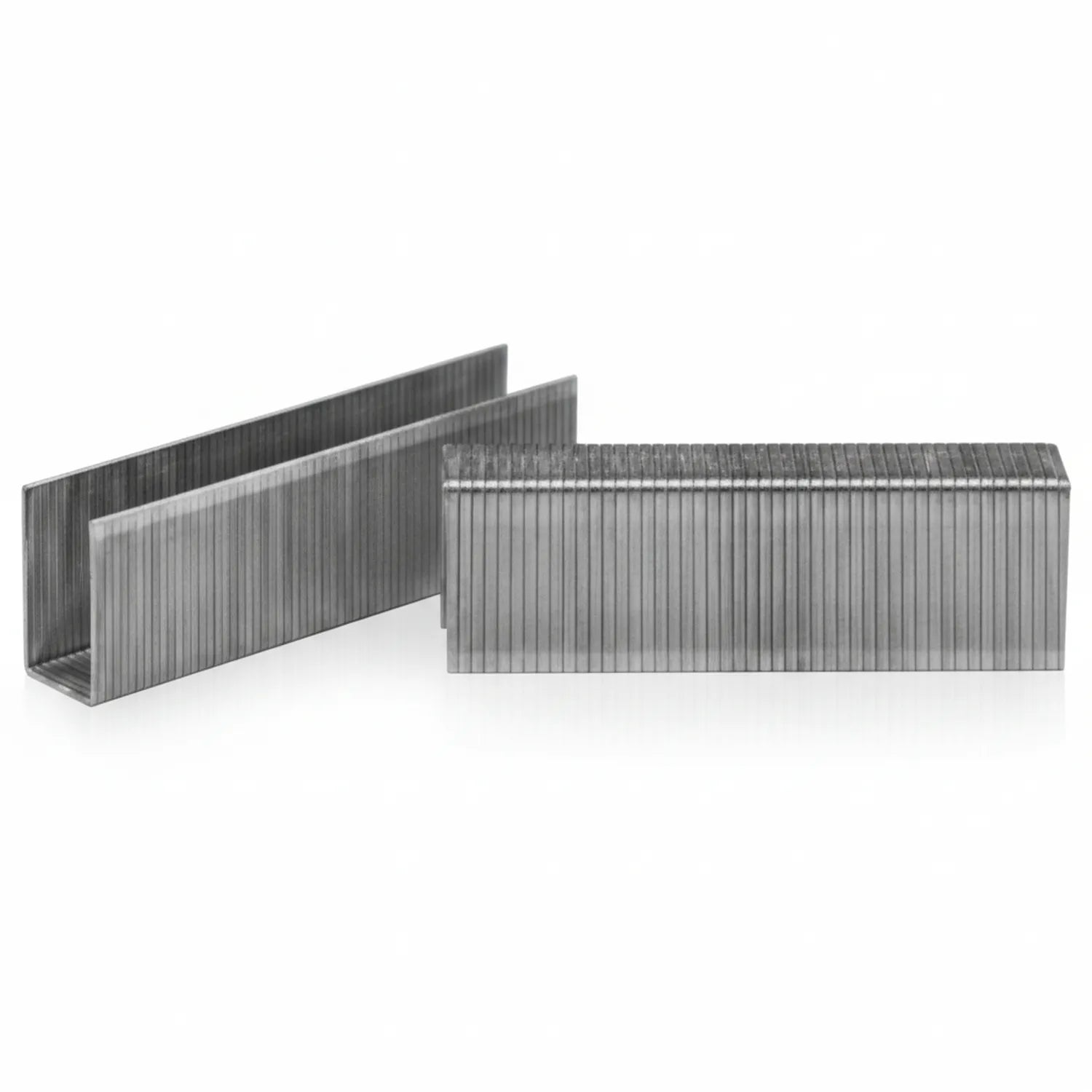 Staple Pin Opal 2324 - professional grade steel staples shown in open box with loose staples displayed against white background